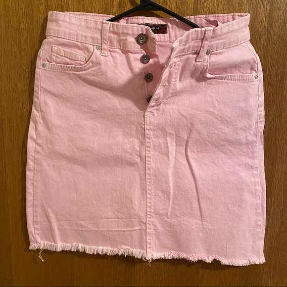 Pink denim skirts - Picture 3 of 5